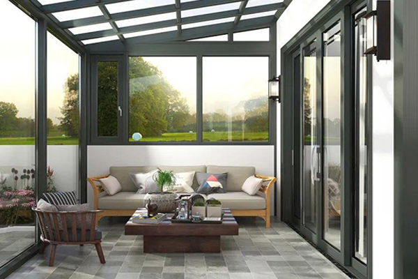 陽光房怎么隔熱?這里是軍人品質,服務可靠的建筑隔熱膜! 陽光房怎么隔熱?這里是軍人品質,服務可靠的建筑隔熱膜!